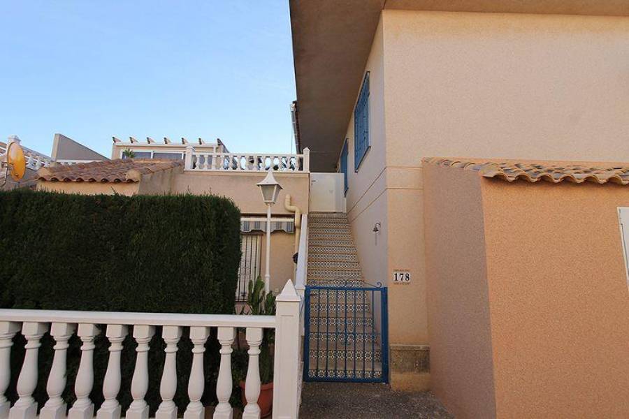 Orihuela,Alicante,España,2 Bedrooms Bedrooms,1 BañoBathrooms,Cabañas-bungalows,3895