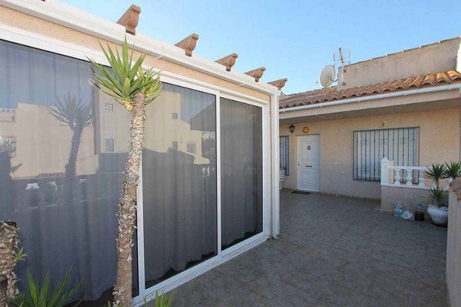 Orihuela,Alicante,España,2 Bedrooms Bedrooms,1 BañoBathrooms,Cabañas-bungalows,3895