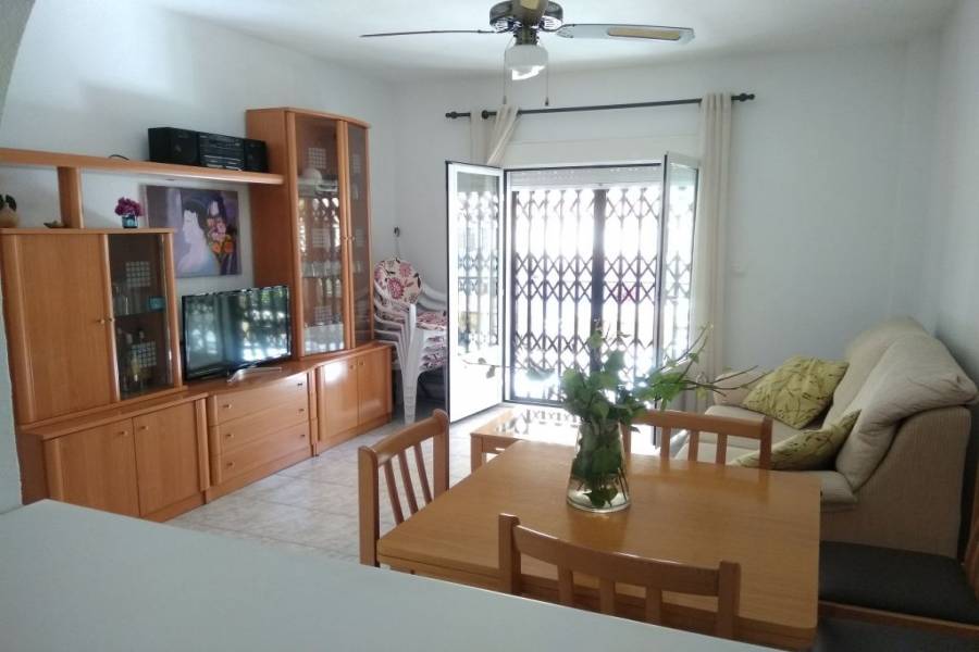 Santa Pola,Alicante,España,2 Bedrooms Bedrooms,1 BañoBathrooms,Planta baja,34395
