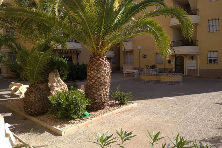 Santa Pola,Alicante,España,2 Bedrooms Bedrooms,1 BañoBathrooms,Planta baja,34395