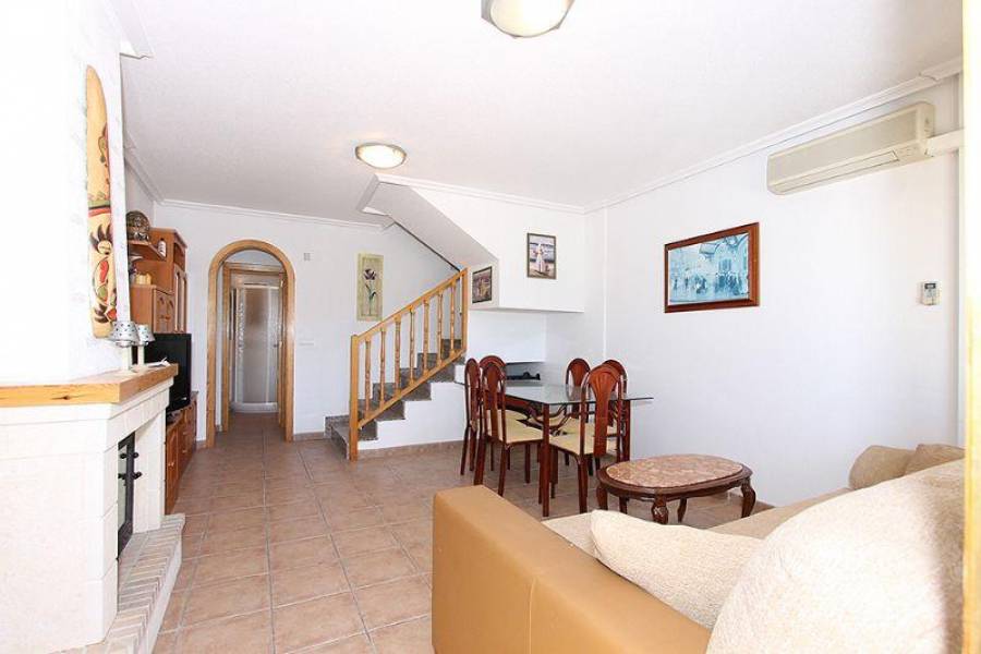 Orihuela,Alicante,España,3 Bedrooms Bedrooms,2 BathroomsBathrooms,Fincas-Villas,3896