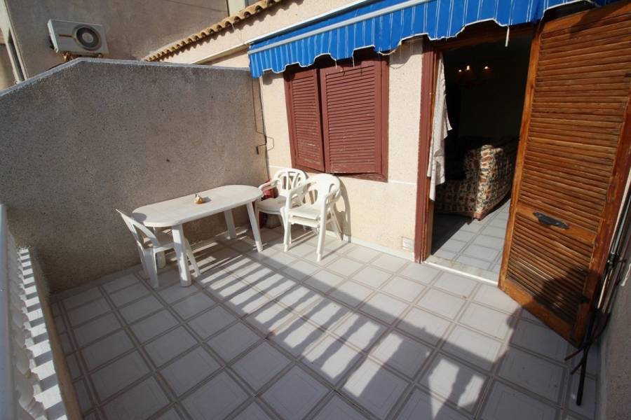 Torrevieja,Alicante,España,2 Bedrooms Bedrooms,1 BañoBathrooms,Atico,34412