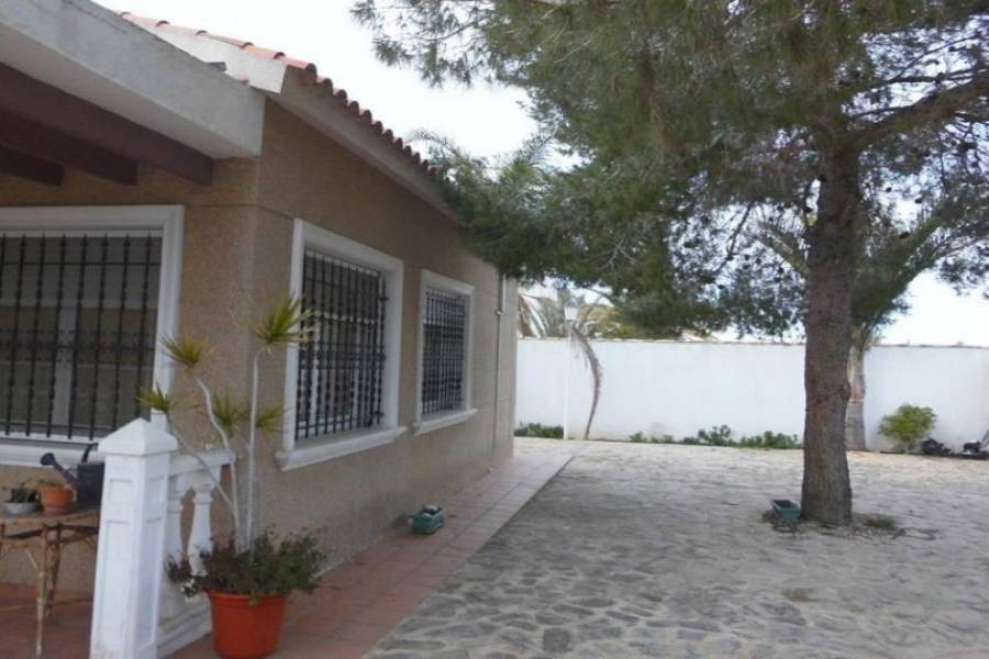 Santa Pola,Alicante,España,5 Bedrooms Bedrooms,2 BathroomsBathrooms,Chalets,34421