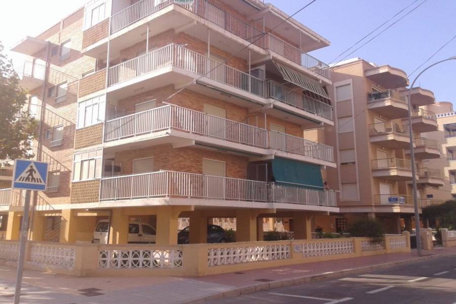 Santa Pola,Alicante,España,3 Bedrooms Bedrooms,1 BañoBathrooms,Apartamentos,34425