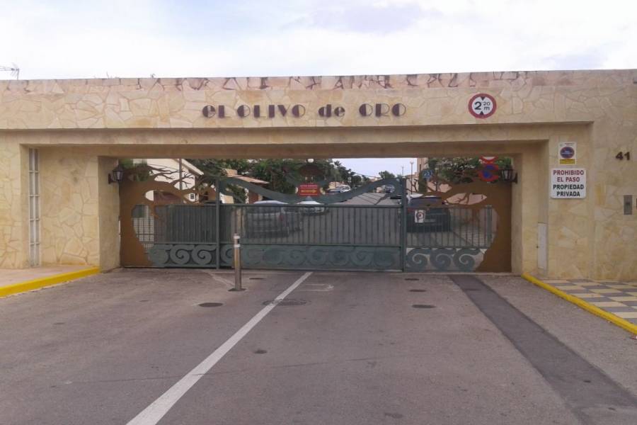 Santa Pola,Alicante,España,4 Bedrooms Bedrooms,3 BathroomsBathrooms,Bungalow,34426