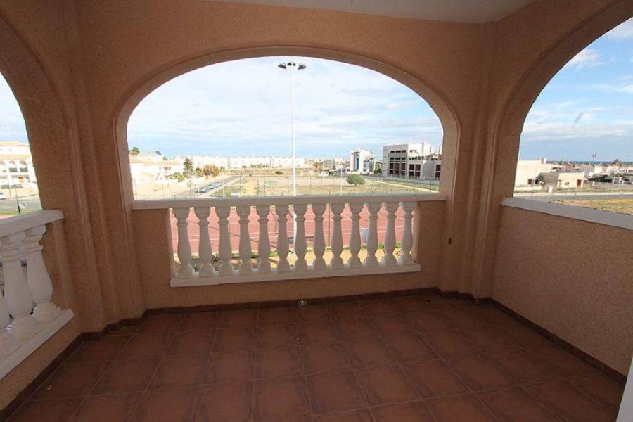 Orihuela,Alicante,España,2 Bedrooms Bedrooms,1 BañoBathrooms,Apartamentos,3899
