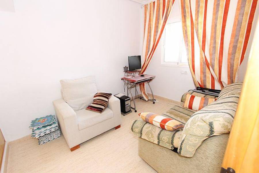 Orihuela,Alicante,España,2 Bedrooms Bedrooms,1 BañoBathrooms,Apartamentos,3899