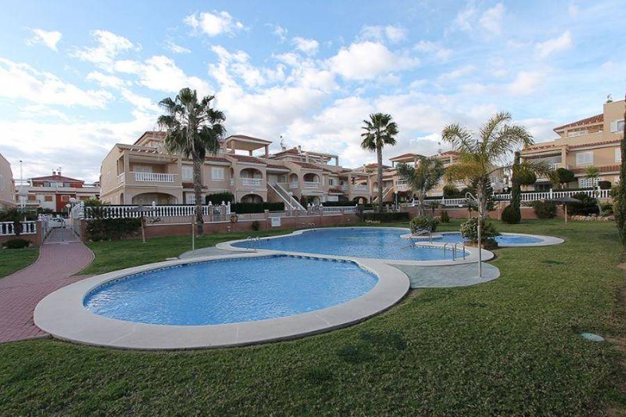 Orihuela,Alicante,España,3 Bedrooms Bedrooms,3 BathroomsBathrooms,Fincas-Villas,3902