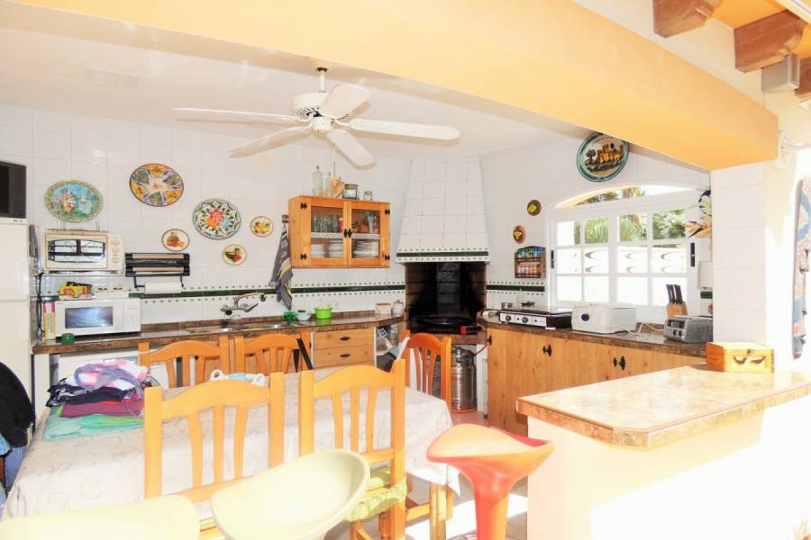 el Campello,Alicante,España,5 Bedrooms Bedrooms,3 BathroomsBathrooms,Adosada,34474