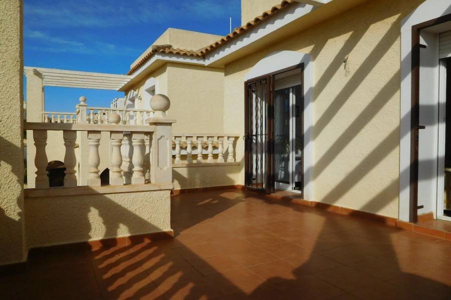 Monforte del Cid,Alicante,España,3 Bedrooms Bedrooms,2 BathroomsBathrooms,Chalets,34484