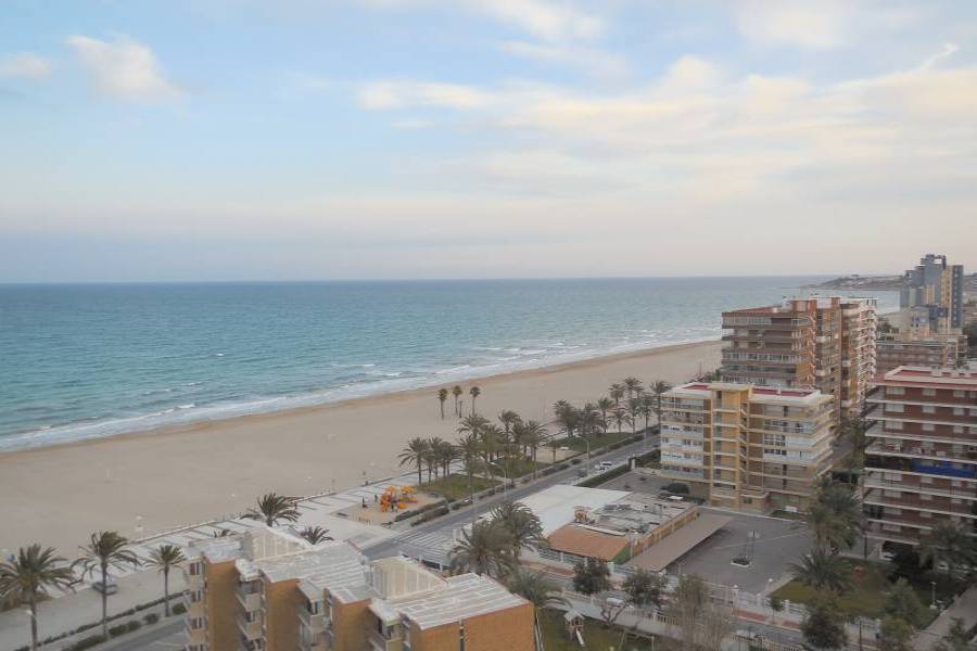 Alicante,Alicante,España,2 Bedrooms Bedrooms,1 BañoBathrooms,Apartamentos,34487