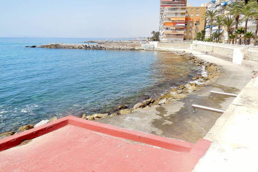 Alicante,Alicante,España,3 Bedrooms Bedrooms,1 BañoBathrooms,Apartamentos,34489