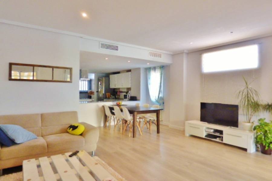 Alicante,Alicante,España,3 Bedrooms Bedrooms,2 BathroomsBathrooms,Bungalow,34493