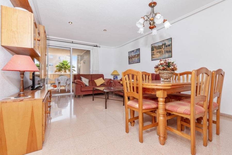 el Campello,Alicante,España,3 Bedrooms Bedrooms,2 BathroomsBathrooms,Apartamentos,34494
