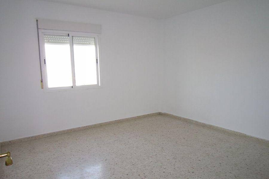 Algeciras,Cádiz,España,3 Bedrooms Bedrooms,2 BathroomsBathrooms,Pisos,3906