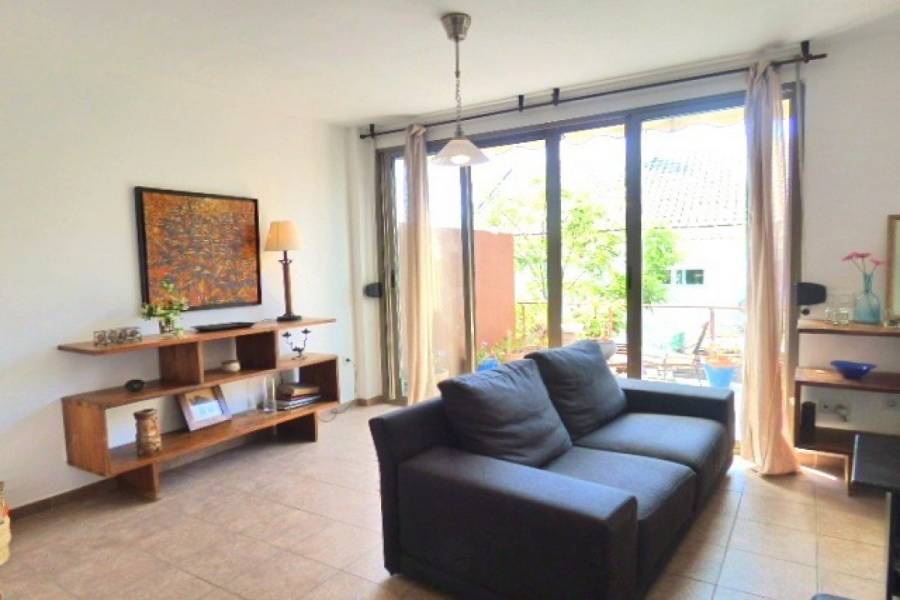 Alicante,Alicante,España,5 Bedrooms Bedrooms,1 BañoBathrooms,Adosada,34506