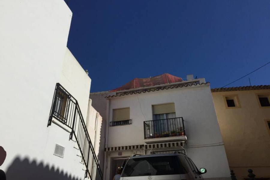 Polop,Alicante,España,6 Bedrooms Bedrooms,2 BathroomsBathrooms,Casas,34517