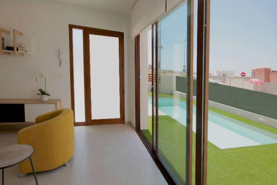 Benijófar,Alicante,España,3 Bedrooms Bedrooms,3 BathroomsBathrooms,Fincas-Villas,3908