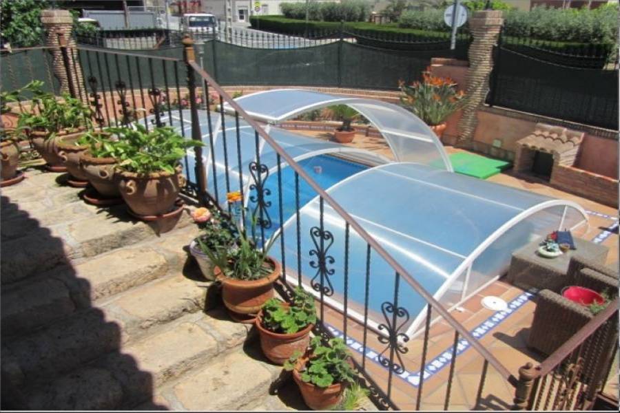 Elche,Alicante,España,5 Bedrooms Bedrooms,5 BathroomsBathrooms,Chalets,34578