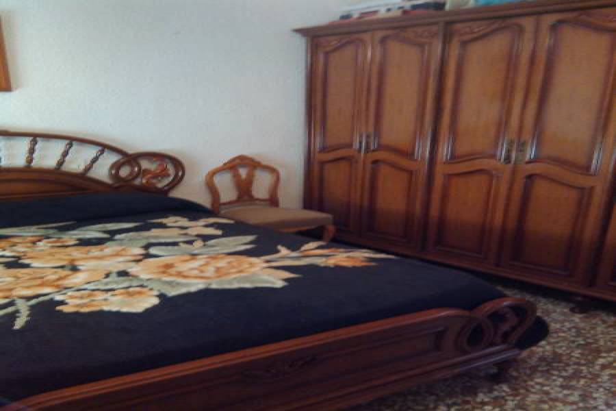 Elche,Alicante,España,4 Bedrooms Bedrooms,1 BañoBathrooms,Chalets,34583