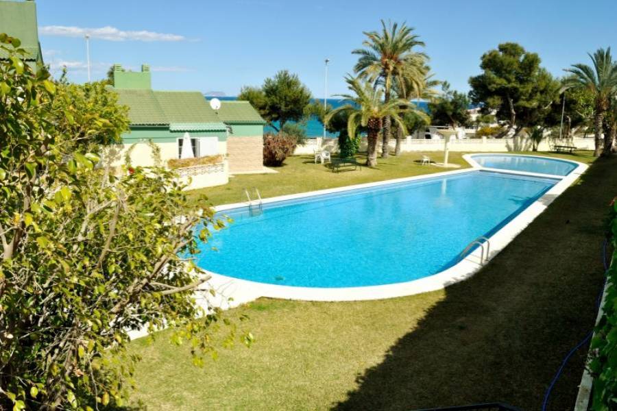 Alicante,Alicante,España,3 Bedrooms Bedrooms,3 BathroomsBathrooms,Chalets,34589
