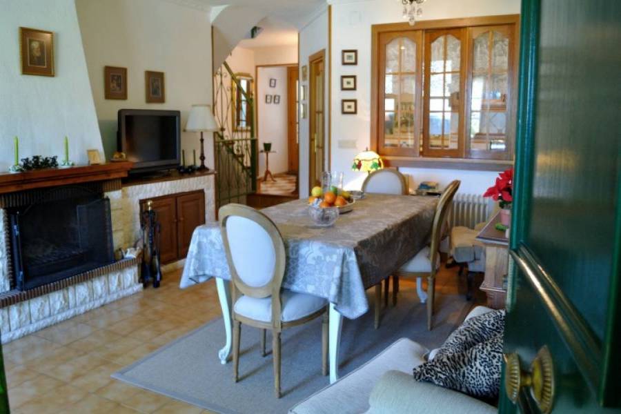 Alicante,Alicante,España,3 Bedrooms Bedrooms,3 BathroomsBathrooms,Chalets,34589