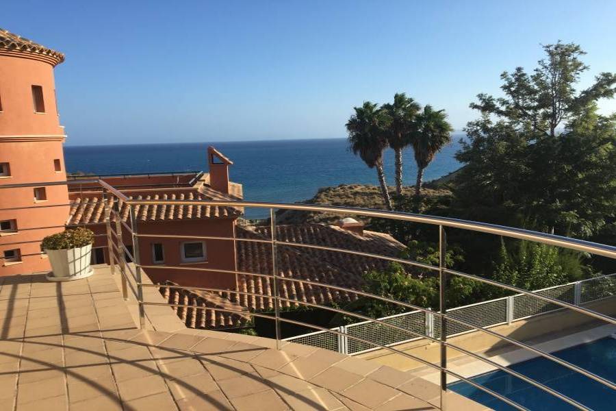 Alicante,Alicante,España,5 Bedrooms Bedrooms,5 BathroomsBathrooms,Chalets,34596