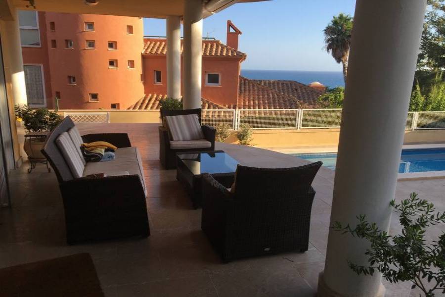 Alicante,Alicante,España,5 Bedrooms Bedrooms,5 BathroomsBathrooms,Chalets,34596
