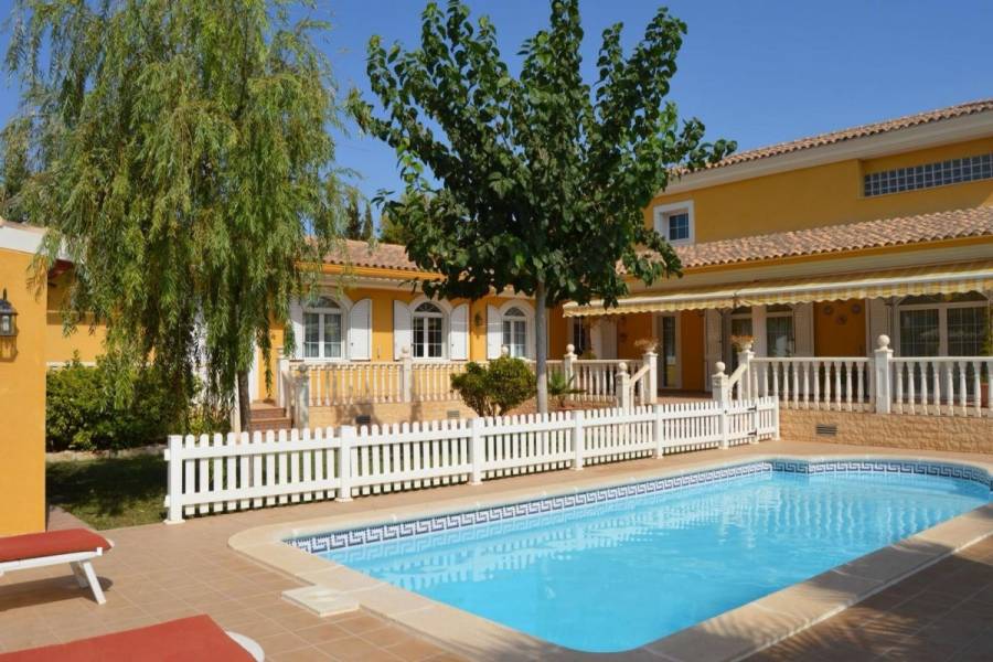 San Vicente del Raspeig,Alicante,España,4 Bedrooms Bedrooms,2 BathroomsBathrooms,Chalets,34639