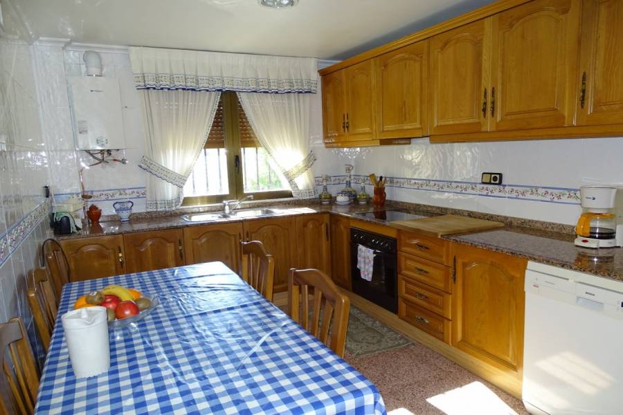 San Vicente del Raspeig,Alicante,España,4 Bedrooms Bedrooms,3 BathroomsBathrooms,Chalets,34643