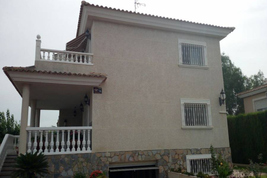 San Vicente del Raspeig,Alicante,España,5 Bedrooms Bedrooms,2 BathroomsBathrooms,Chalets,34644