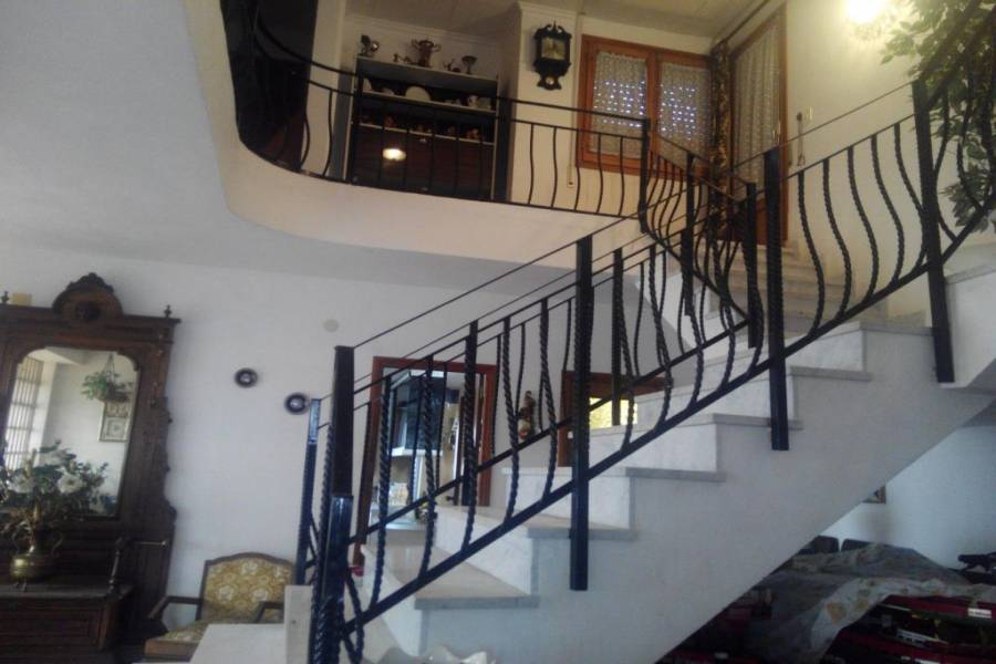 San Vicente del Raspeig,Alicante,España,8 Bedrooms Bedrooms,3 BathroomsBathrooms,Chalets,34645