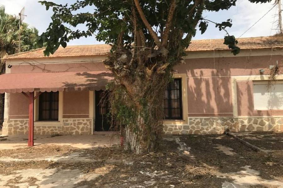 Daya Vieja,Alicante,España,6 Bedrooms Bedrooms,2 BathroomsBathrooms,Casas,34649