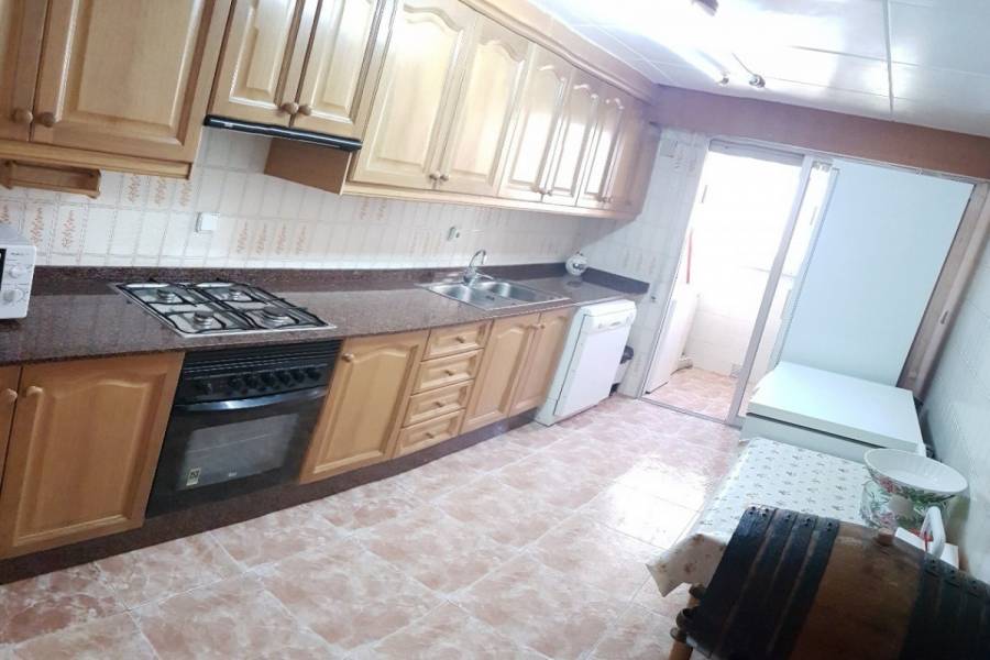 Arenales del sol,Alicante,España,3 Bedrooms Bedrooms,2 BathroomsBathrooms,Apartamentos,34719