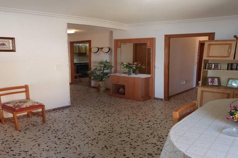 Arenales del sol,Alicante,España,3 Bedrooms Bedrooms,2 BathroomsBathrooms,Apartamentos,34719
