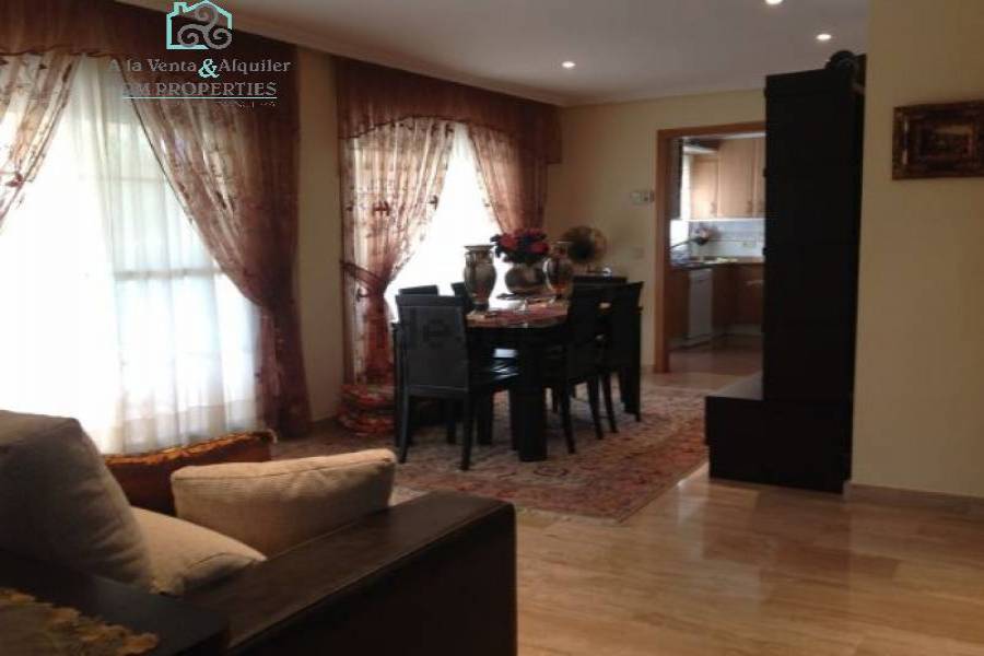 Benidorm,Alicante,España,4 Bedrooms Bedrooms,3 BathroomsBathrooms,Chalets,34721
