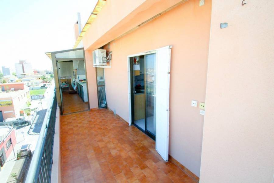 Torrevieja,Alicante,España,2 Bedrooms Bedrooms,1 BañoBathrooms,Atico,34741