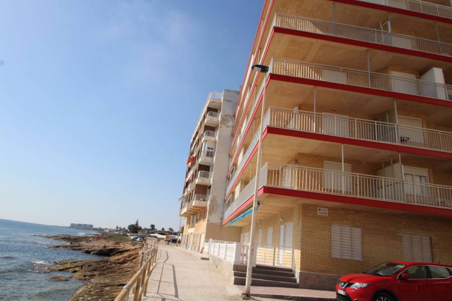 Torrevieja,Alicante,España,3 Bedrooms Bedrooms,1 BañoBathrooms,Apartamentos,34757