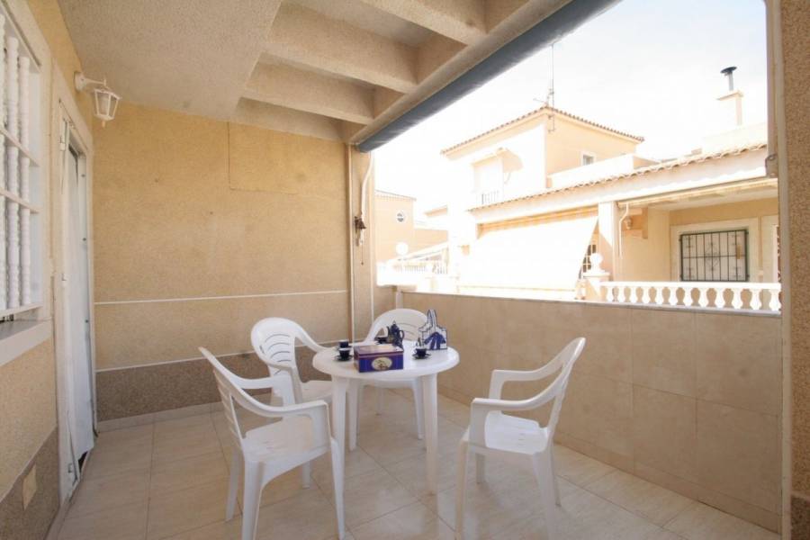 Torrevieja,Alicante,España,2 Bedrooms Bedrooms,1 BañoBathrooms,Adosada,34774