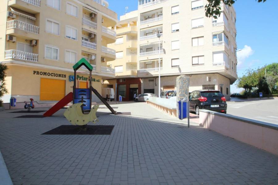 Torrevieja,Alicante,España,2 Bedrooms Bedrooms,1 BañoBathrooms,Apartamentos,34775