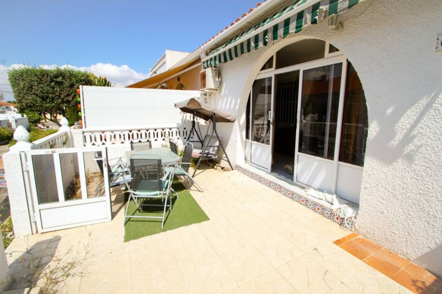 Torrevieja,Alicante,España,2 Bedrooms Bedrooms,1 BañoBathrooms,Bungalow,34781