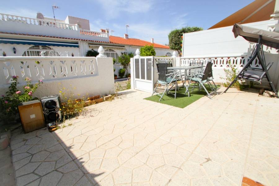 Torrevieja,Alicante,España,2 Bedrooms Bedrooms,1 BañoBathrooms,Bungalow,34781