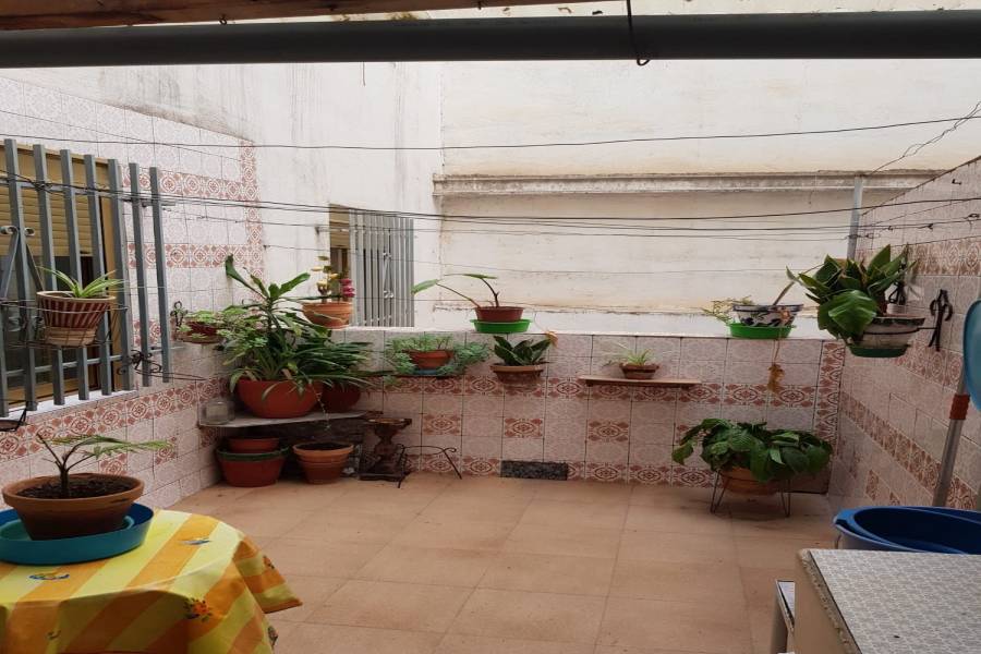 Elche,Alicante,España,3 Bedrooms Bedrooms,1 BañoBathrooms,Entresuelo,34811
