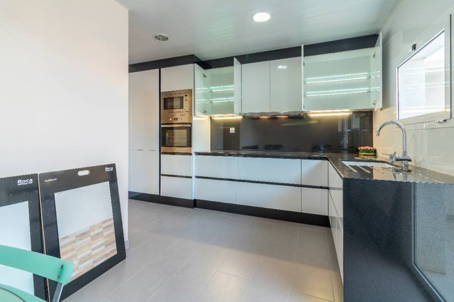 Elche,Alicante,España,3 Bedrooms Bedrooms,2 BathroomsBathrooms,Bungalow,34852