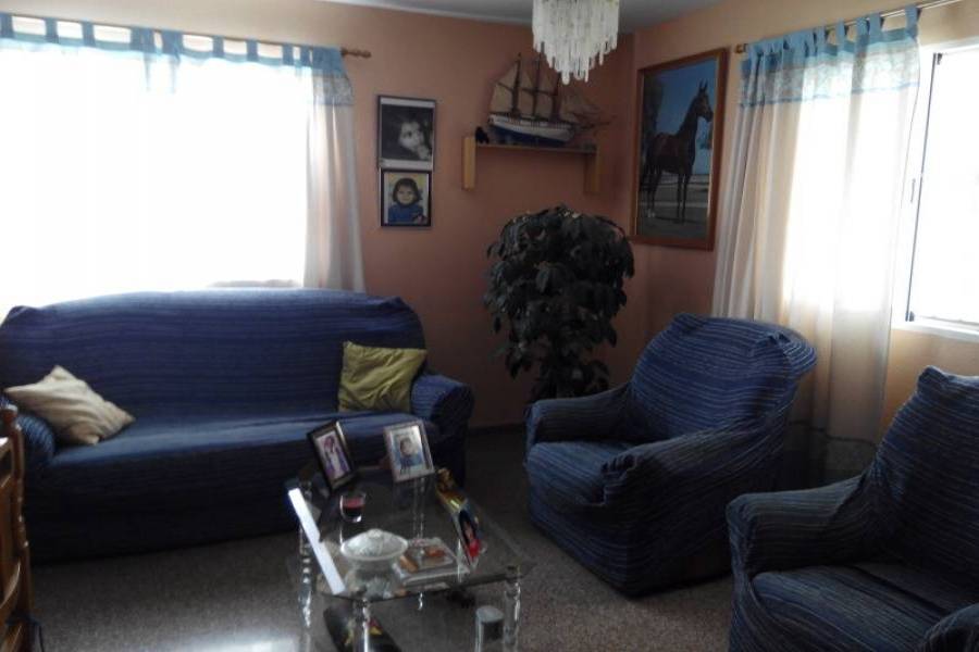 Alicante,Alicante,España,4 Bedrooms Bedrooms,2 BathroomsBathrooms,Chalets,34865