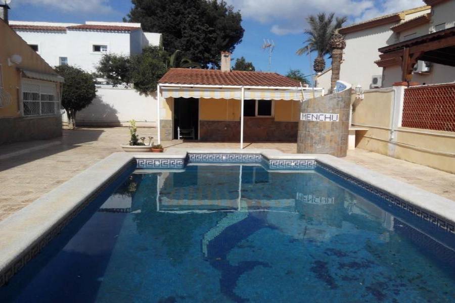 San Vicente del Raspeig,Alicante,España,3 Bedrooms Bedrooms,2 BathroomsBathrooms,Chalets,34877