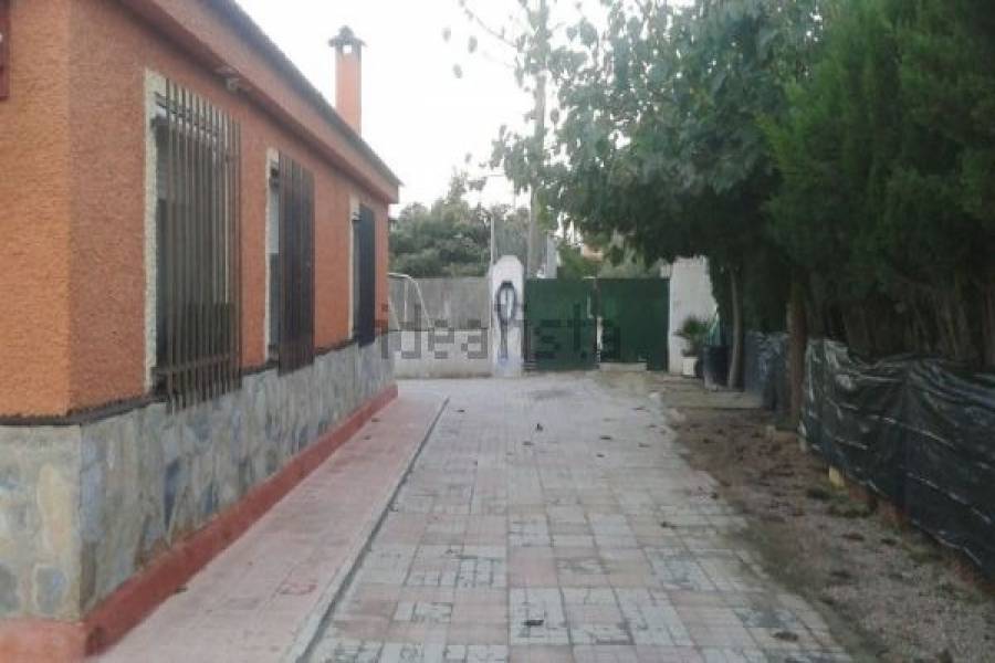 San Vicente del Raspeig,Alicante,España,5 Bedrooms Bedrooms,3 BathroomsBathrooms,Chalets,34882