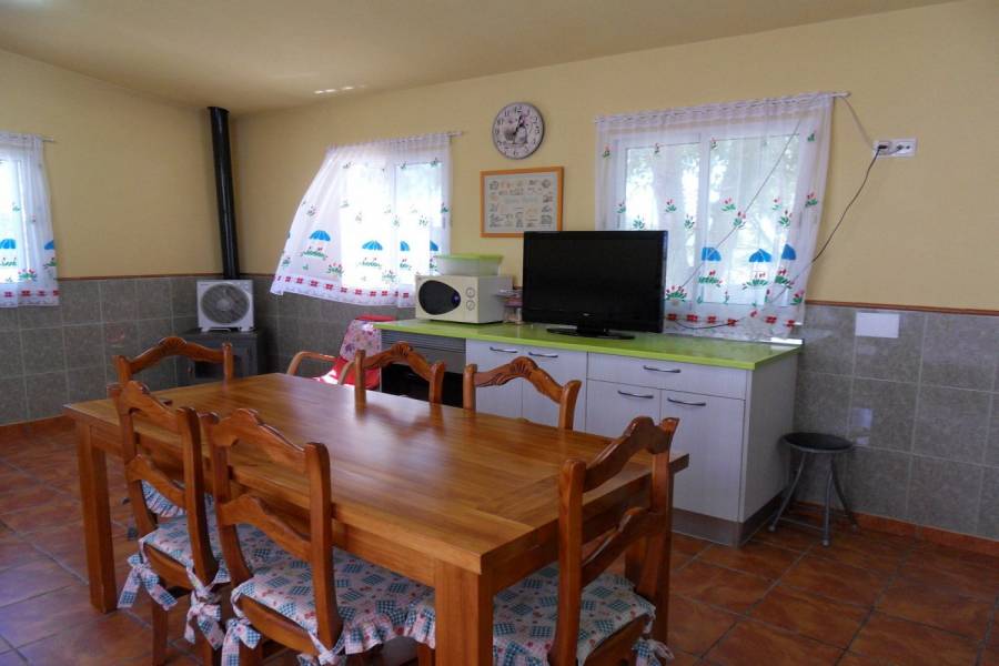 Alicante,Alicante,España,4 Bedrooms Bedrooms,2 BathroomsBathrooms,Chalets,34890