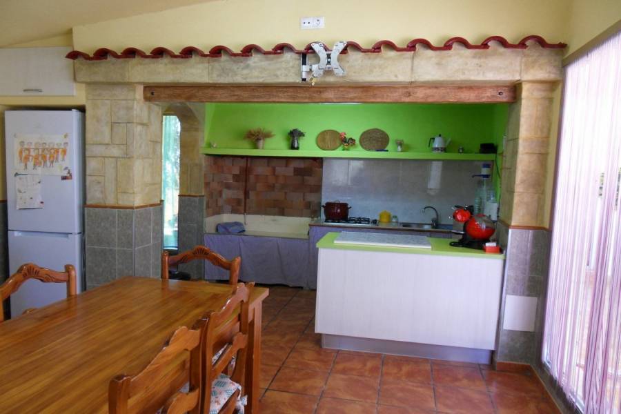 Alicante,Alicante,España,4 Bedrooms Bedrooms,2 BathroomsBathrooms,Chalets,34890