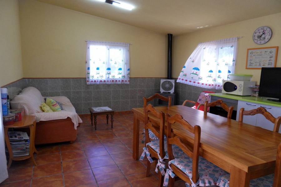 Alicante,Alicante,España,4 Bedrooms Bedrooms,2 BathroomsBathrooms,Chalets,34890